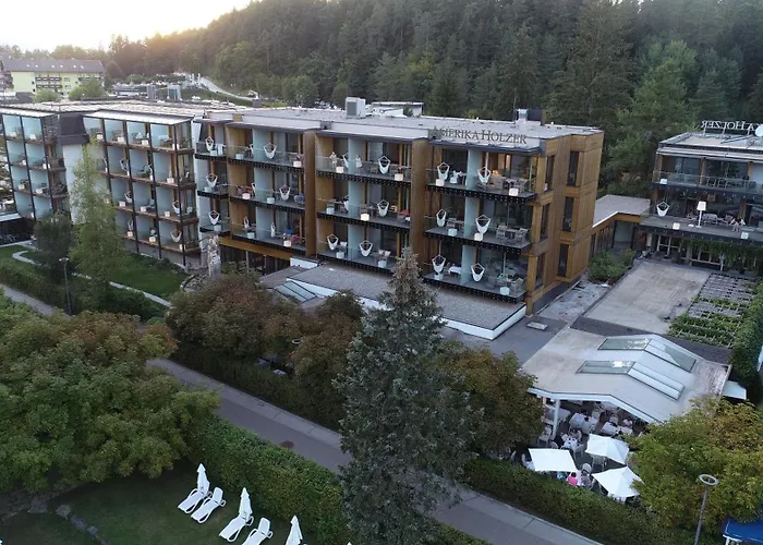 Amerika-Holzer Hotel&Resort