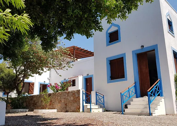 Andreas Studios Pefki 