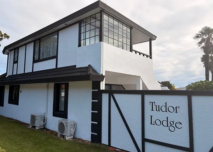 Tudor Lodge