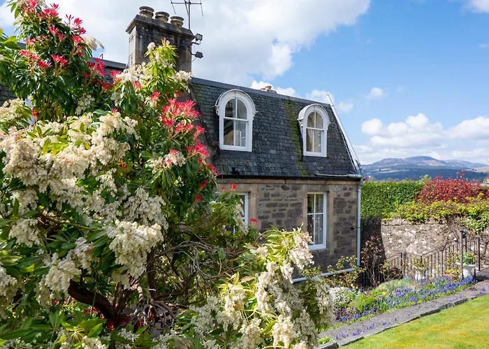 Leven House Bed And Breakfast