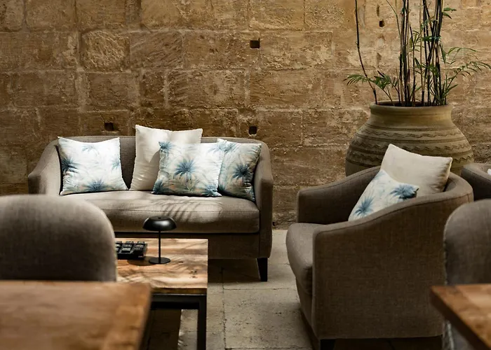 66 Saint Paul'S & Spa La La Valletta