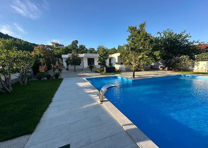 Luxury Villa Magic