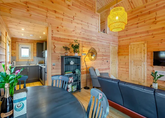 Holly Tree Lodges