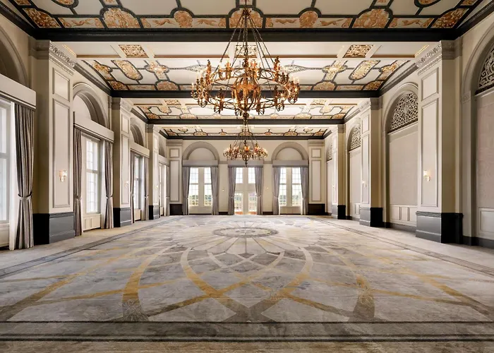 Fairmont Macdonald