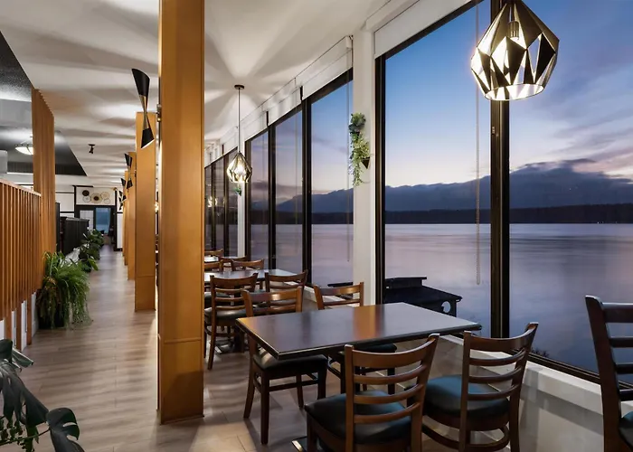 Anchor Inn And Suites
