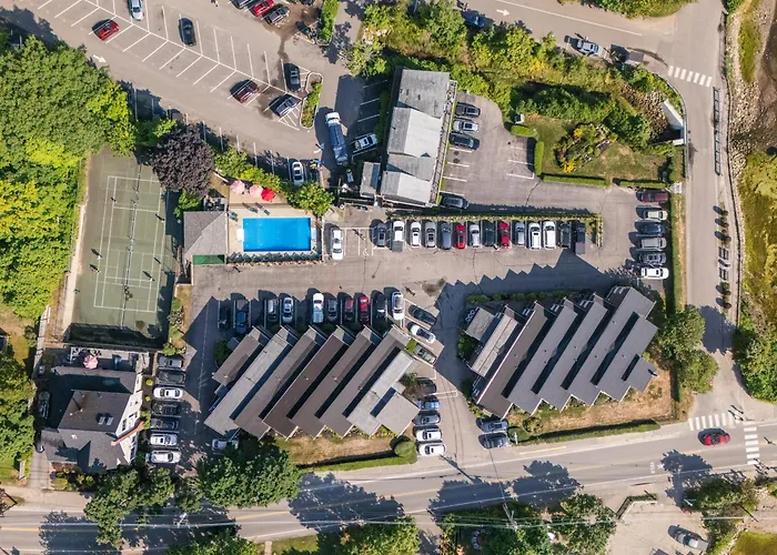 Aspinquid Resort