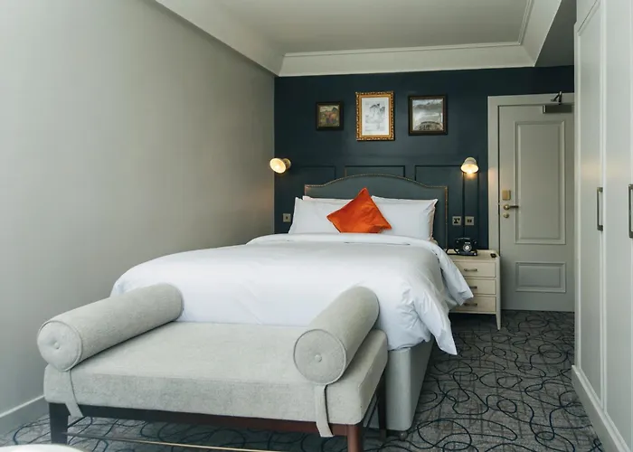 Skye View Hotel