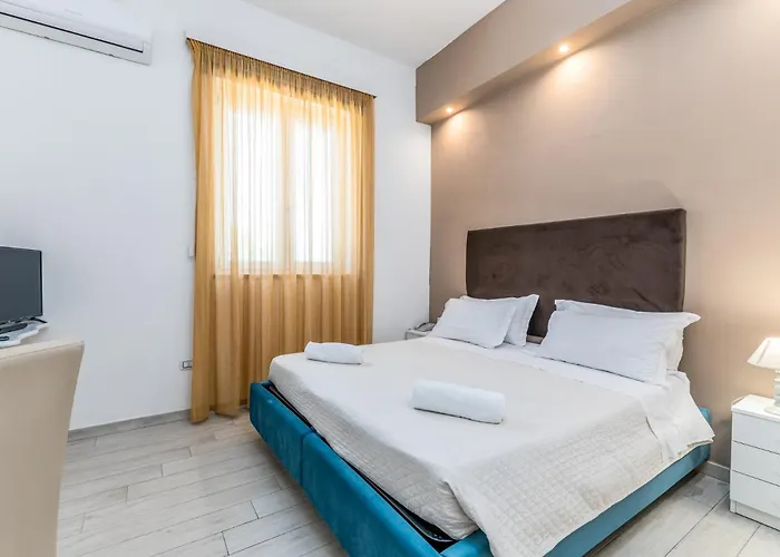 Hotel Reverse