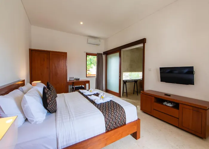 Bali Ayu Hotel & Villas 10 Minutes Walking Distance To The Beach