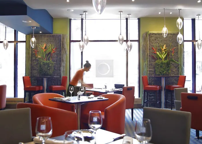 Novotel Montreal Center