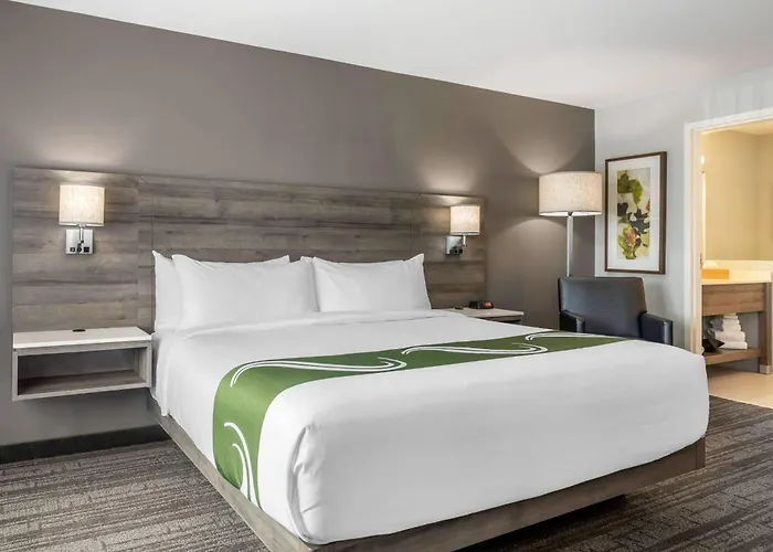 Quality Inn & Suites Amsterdam