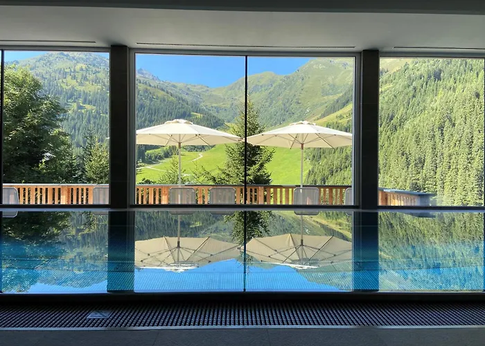 Hotel Zirbenhof