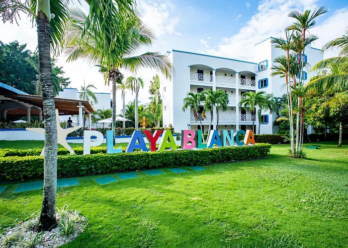 Playa Blanca Beach Resort