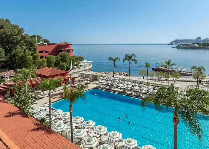 Monte-Carlo Beach