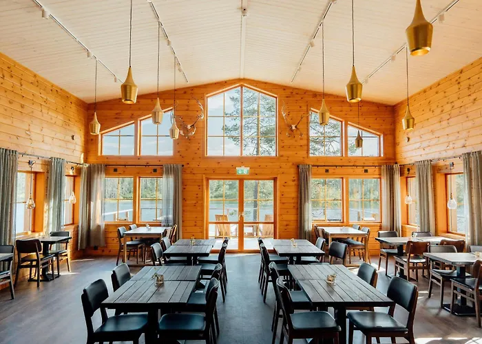 Pinetree Lodge