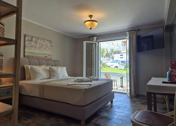 Vrachos Beach Hotel