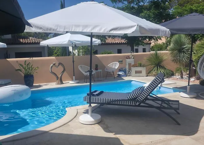 Chambre d'hôtes dans Villa Diane La Londe-les-Maures