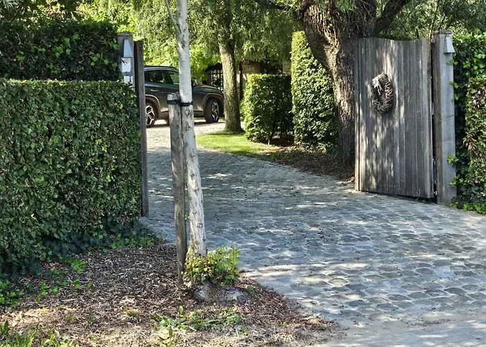 Bed and Breakfast Casa Leone Near Bruges With Jacuzzi & Parking à Ruddervoorde
