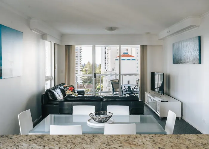 The Crest Apartments - Main Beach - Surfers Paradise