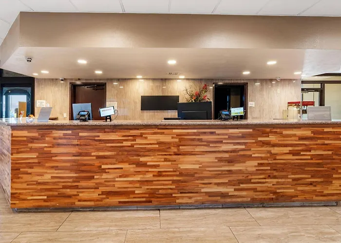 Beachfront Palms Resort Galveston, An Ascend Collection
