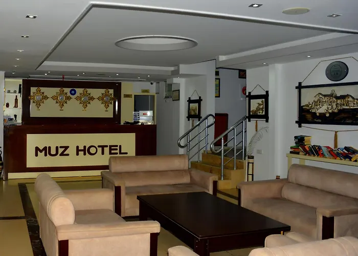 Muz Hotel