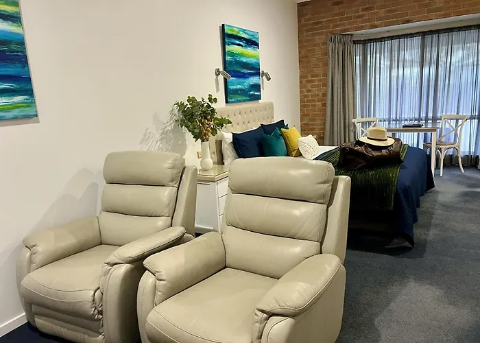 Coastal Waters Motor Inn