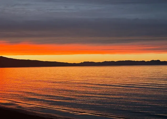Pohara Beach Top 10 Holiday Park