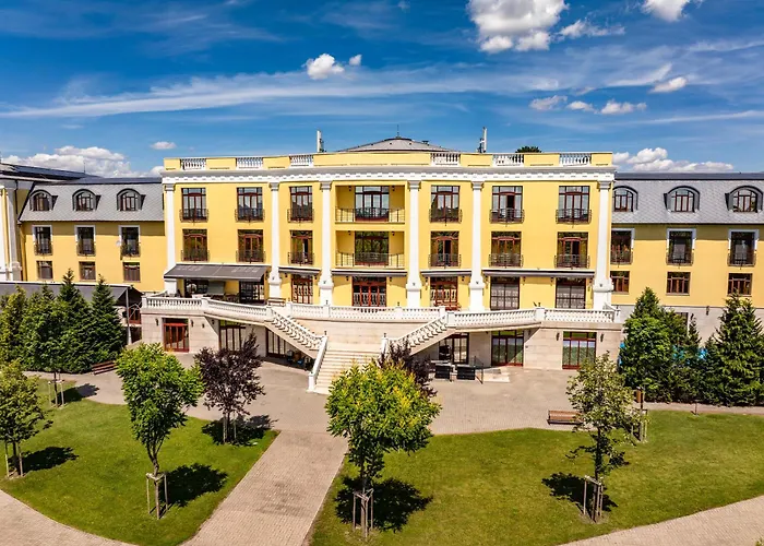 Hotel Golden Palace