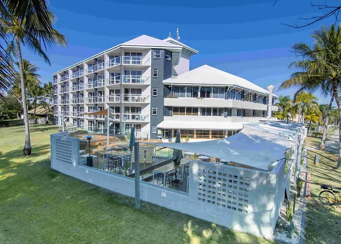 Ocean International Hotel