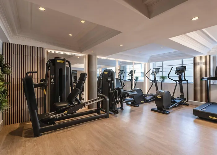 Melia White House Apartments