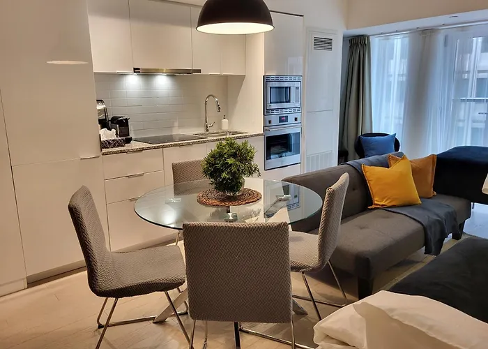 Stylish Downtown Toronto Residential