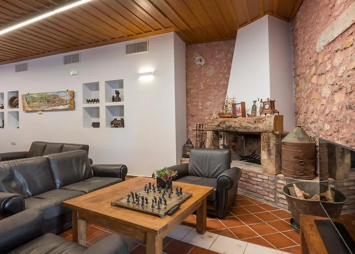 Spilia Village Hotel & Villas