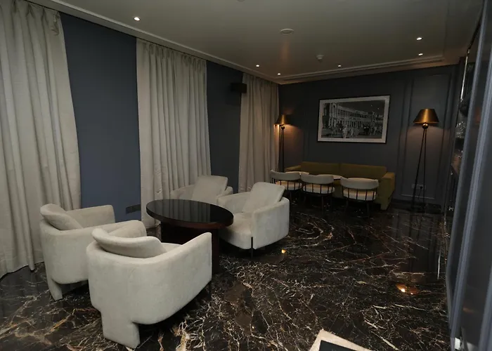 Radisson Blu Marina Hotel Connaught Place