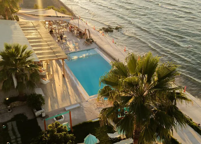 Agoulos Beach Hotel