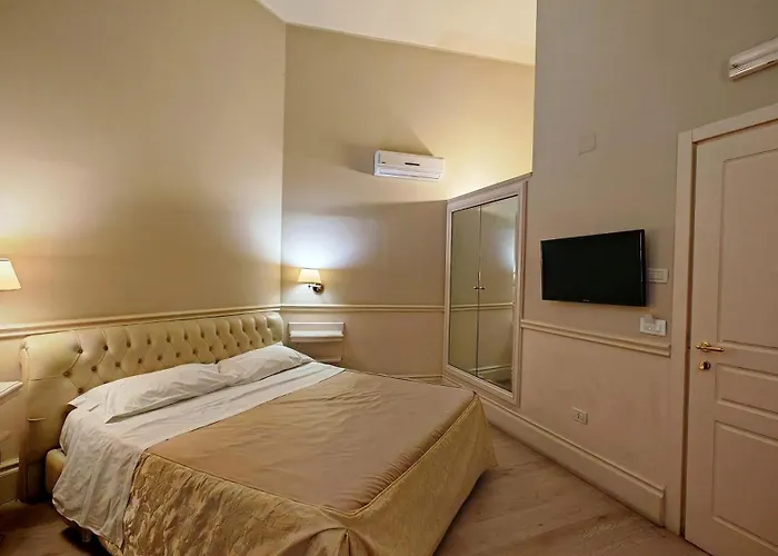 Suite Hotel Santa Chiara