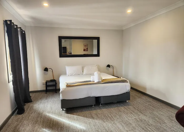 Comfort Inn Centrepoint Motel