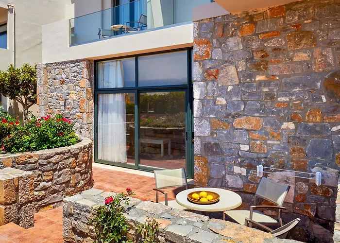Koutrakis Suites By Estia