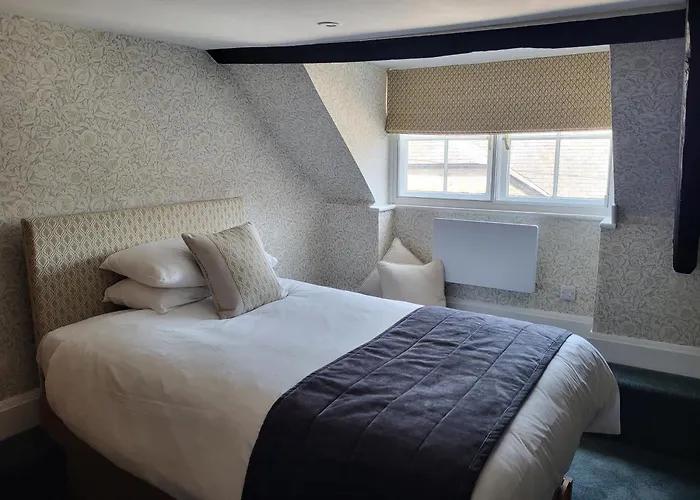 Three Salmons Hotel