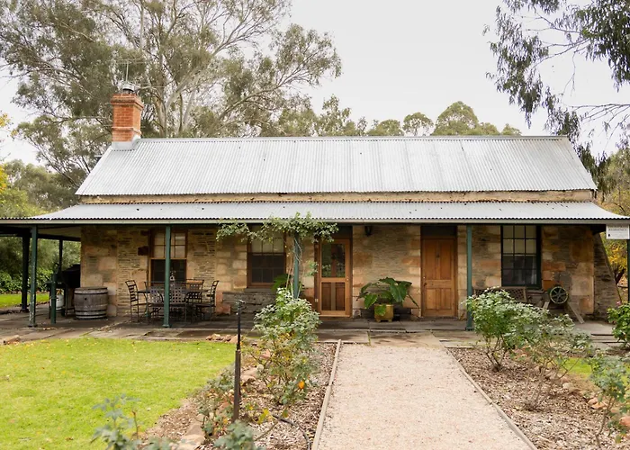 Reillys Wines Heritage Cottages
