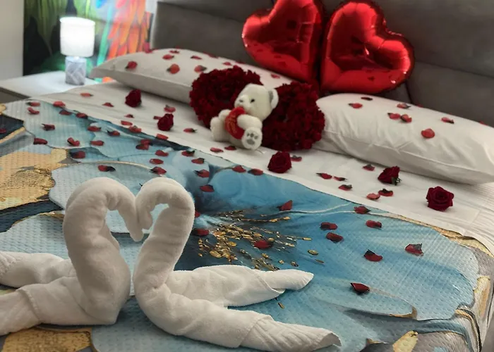 Paris Rooms B&B