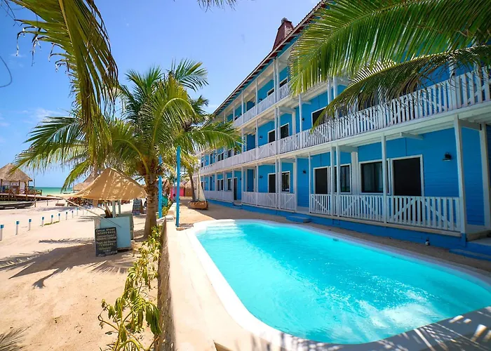 El Faro Beach Front by ÓOL Hotels