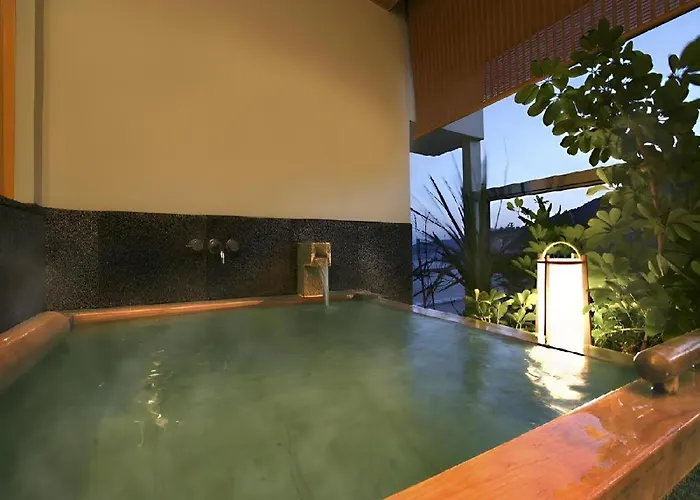 Tsukino Sumika Atami Juraku Hotel