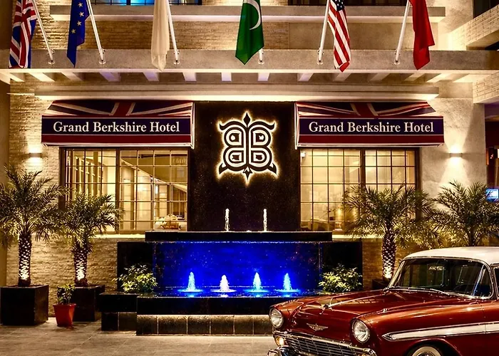 Grand Berkshire Signature Operated By Berkshire s & Resorts Uk