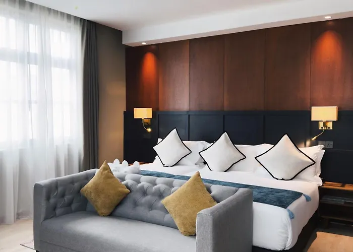 Moon Hotel