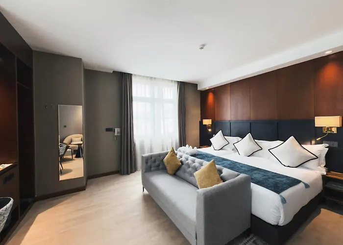Moon Hotel