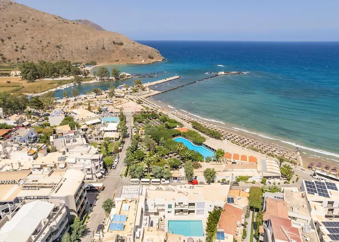 Tarra Seaside Hotel