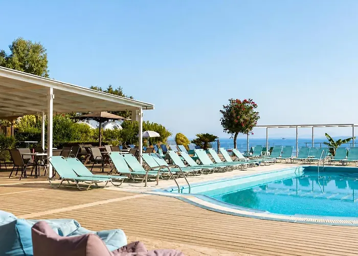 Agnes Beach Hotel Apartments