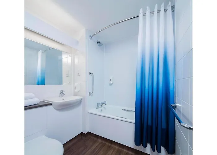Travelodge Cardiff Central