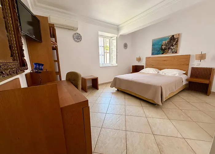 Mistral Hotel