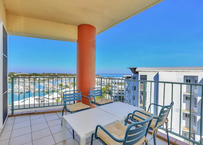 Cullen Bay Resorts